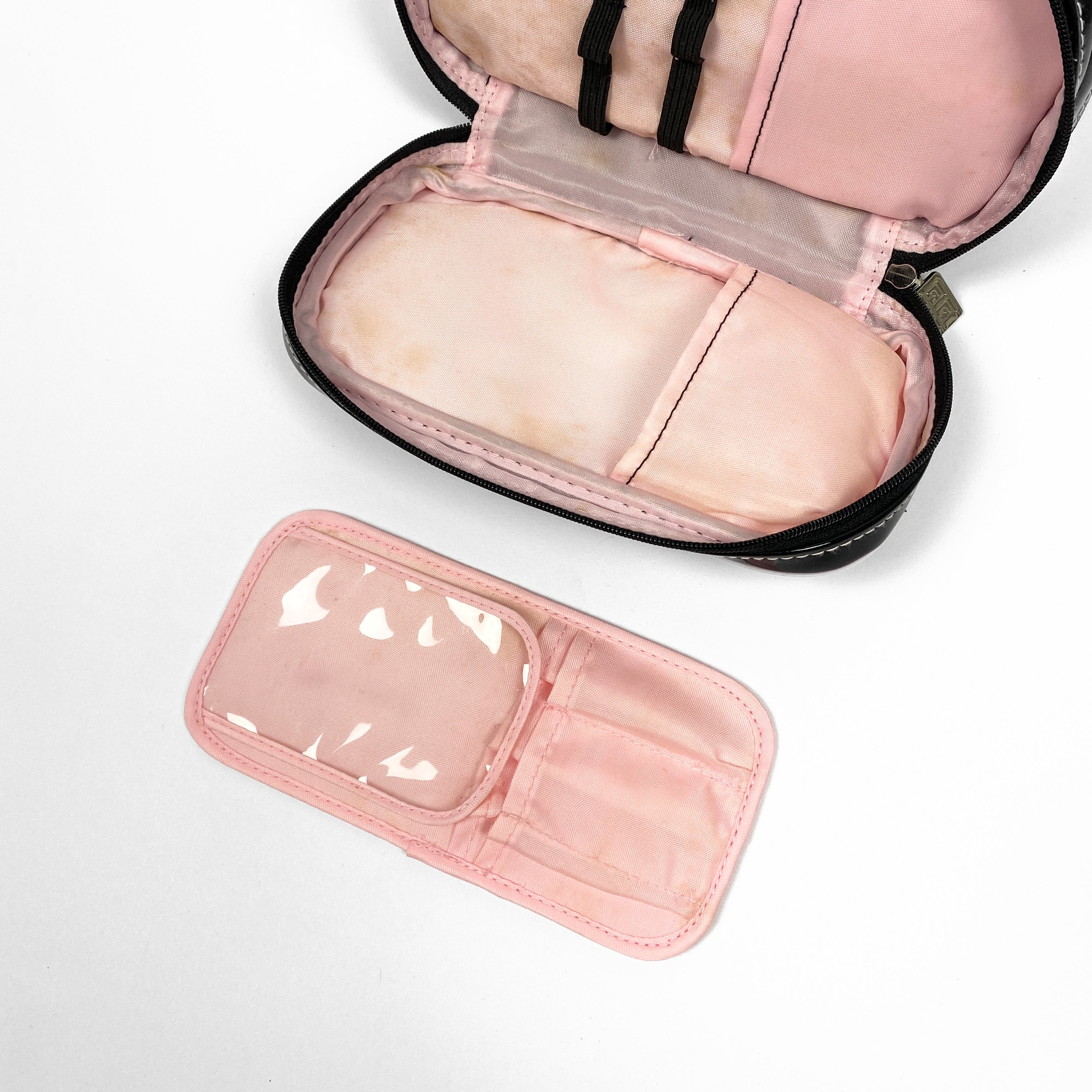 GIVENCHY toiletry bag
