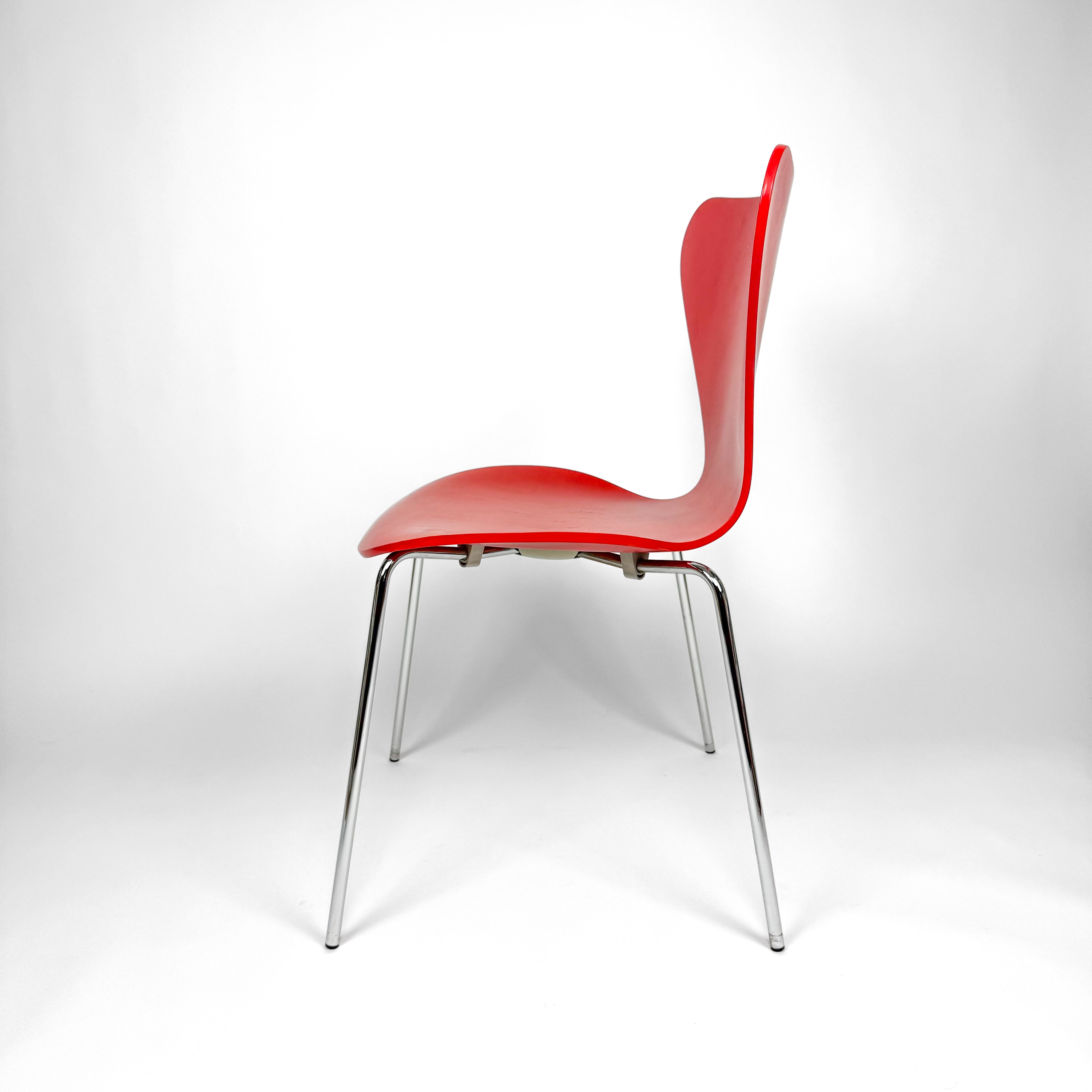 Fritz Hansen Serie 7 Chair