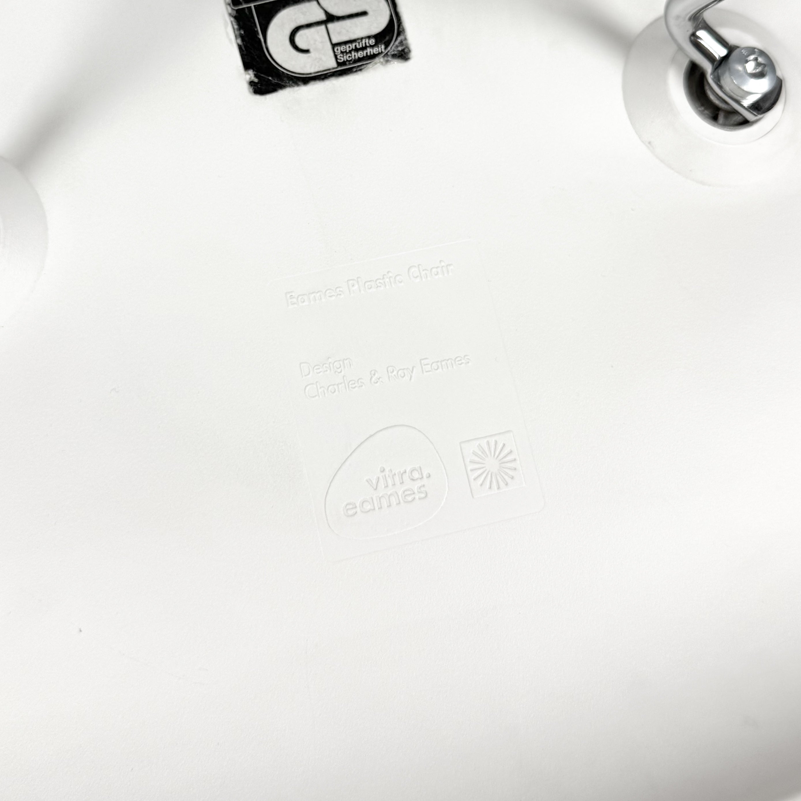 Vitra DSR Eames Plastic Side Chair