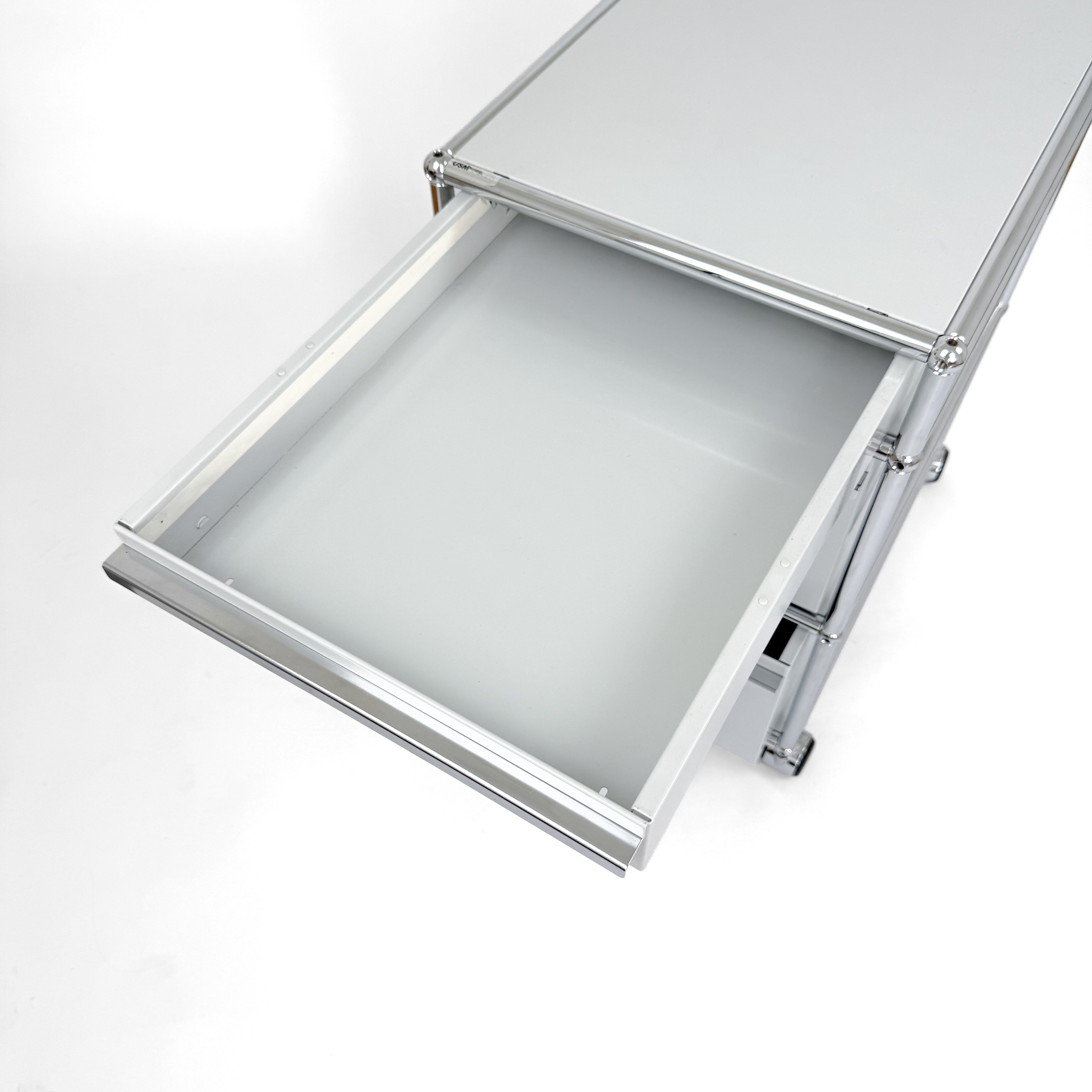 USM Haller Rollcontainer Lichtgrau