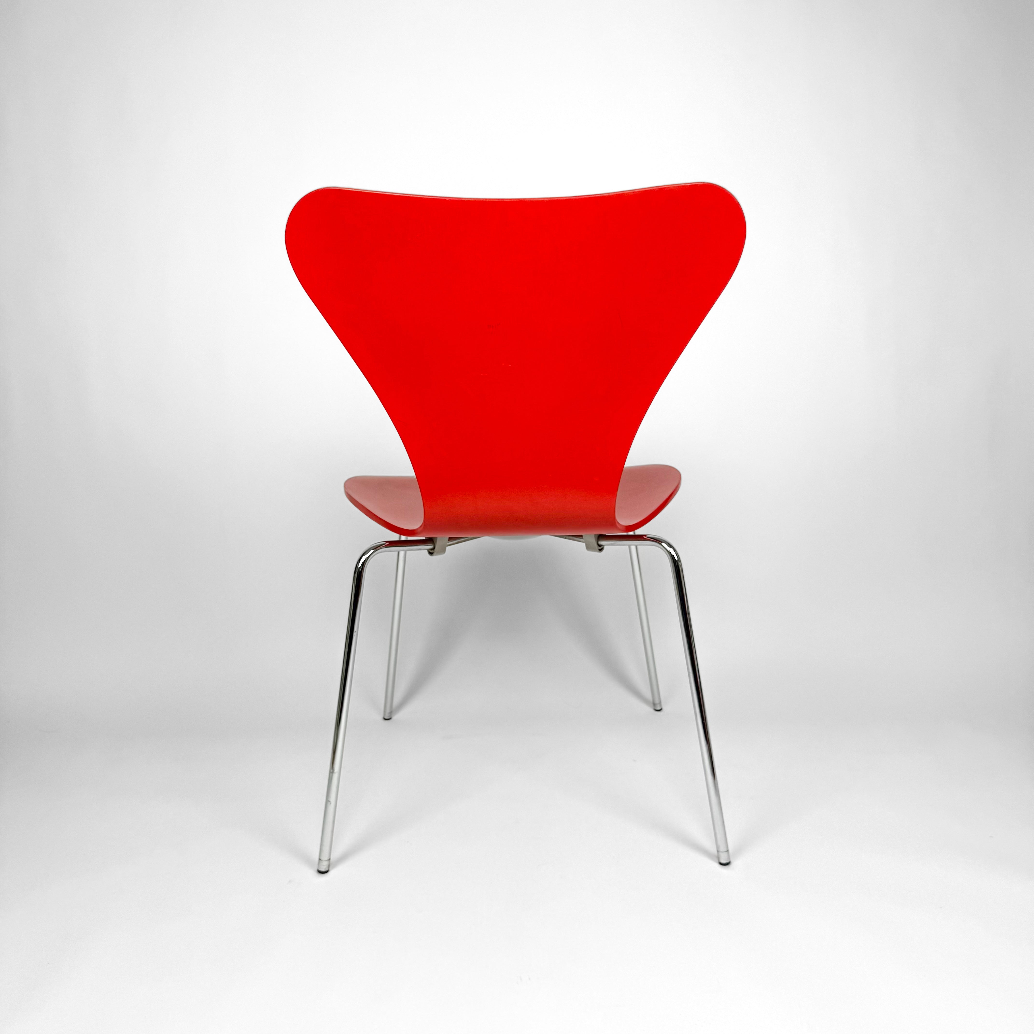 Fritz Hansen Serie 7 Chair