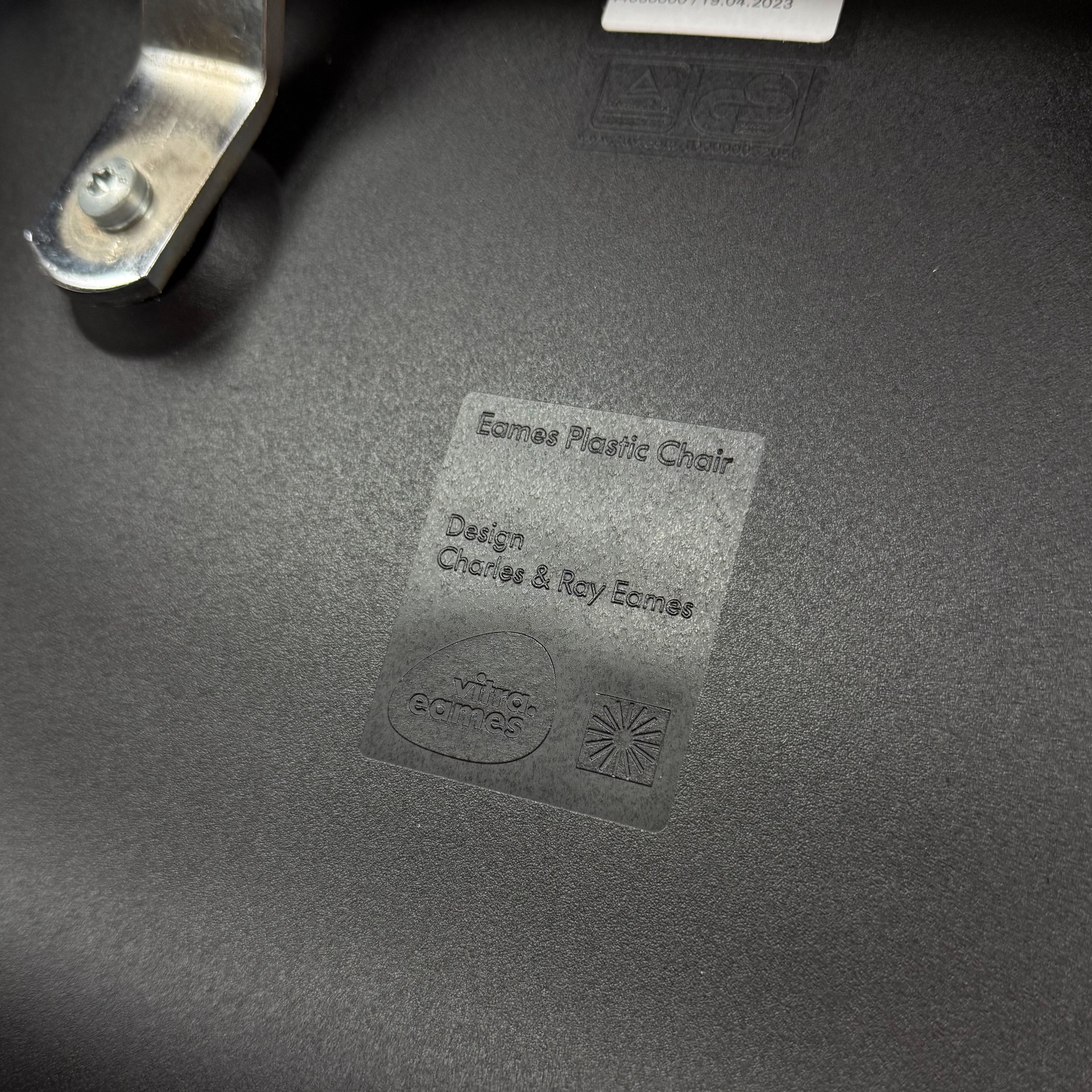 Vitra DSS Eames Plastic Side Chair