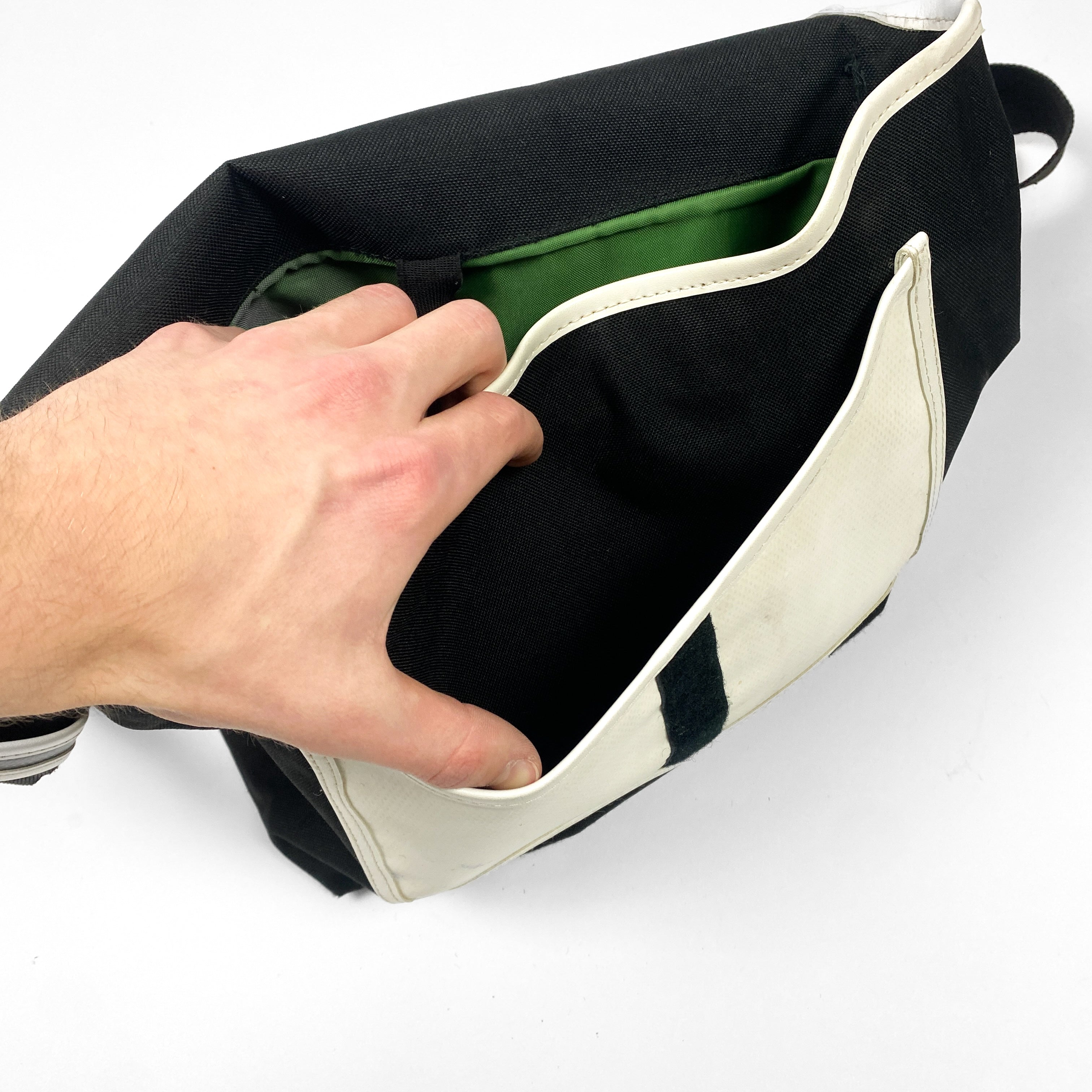 LACOSTE shoulder bag