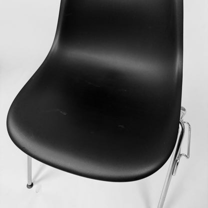 Vitra DSS Eames Plastic Side Chair