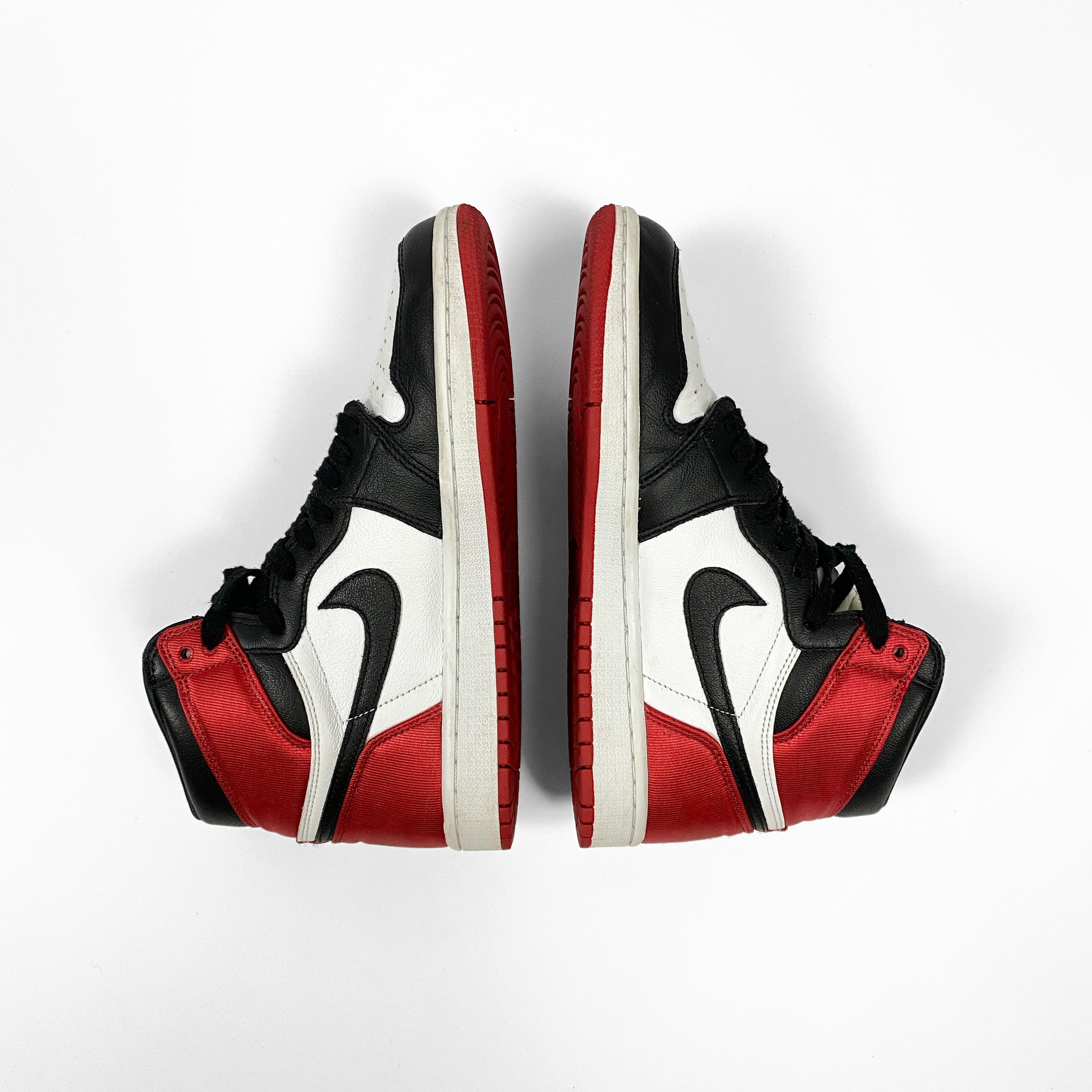 Nike Air Jordan 1 OG Red Satin