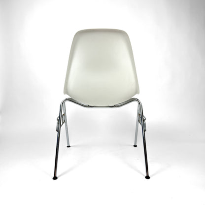 Vitra DSS Eames Plastic Side Chair