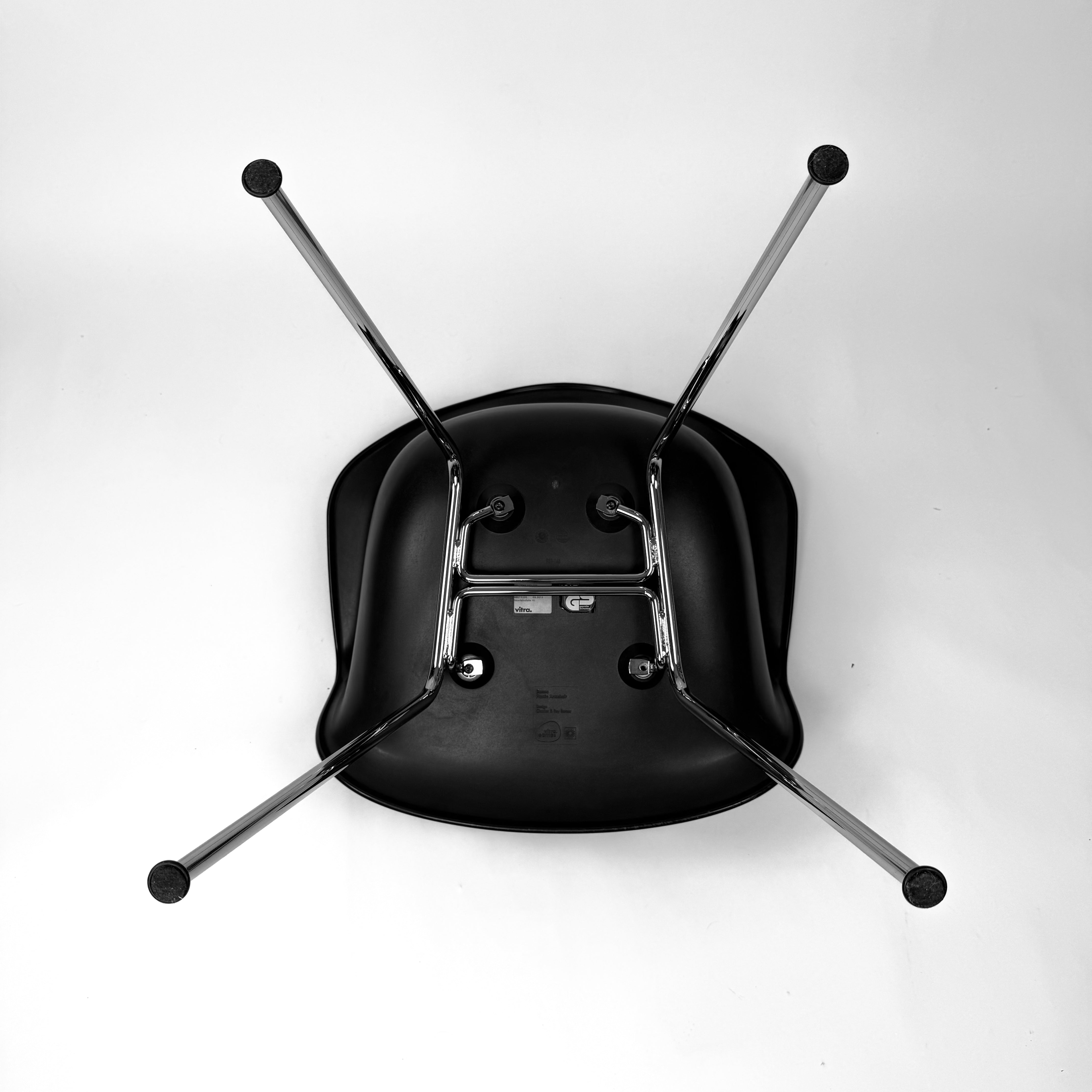 Vitra DAX Eames Plastic Armchair