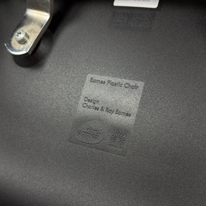 Vitra DSS Eames Plastic Side Chair